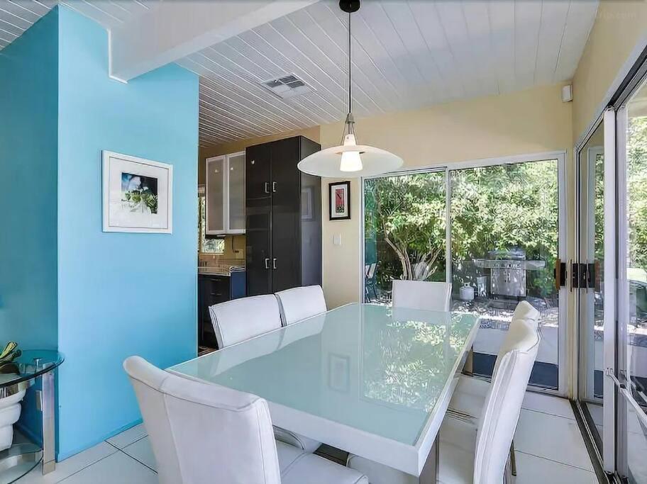 Serene 4 Bed 3 Bath Heated Pool Natural Backyard Heart Of 팜 스프링스 외부 사진